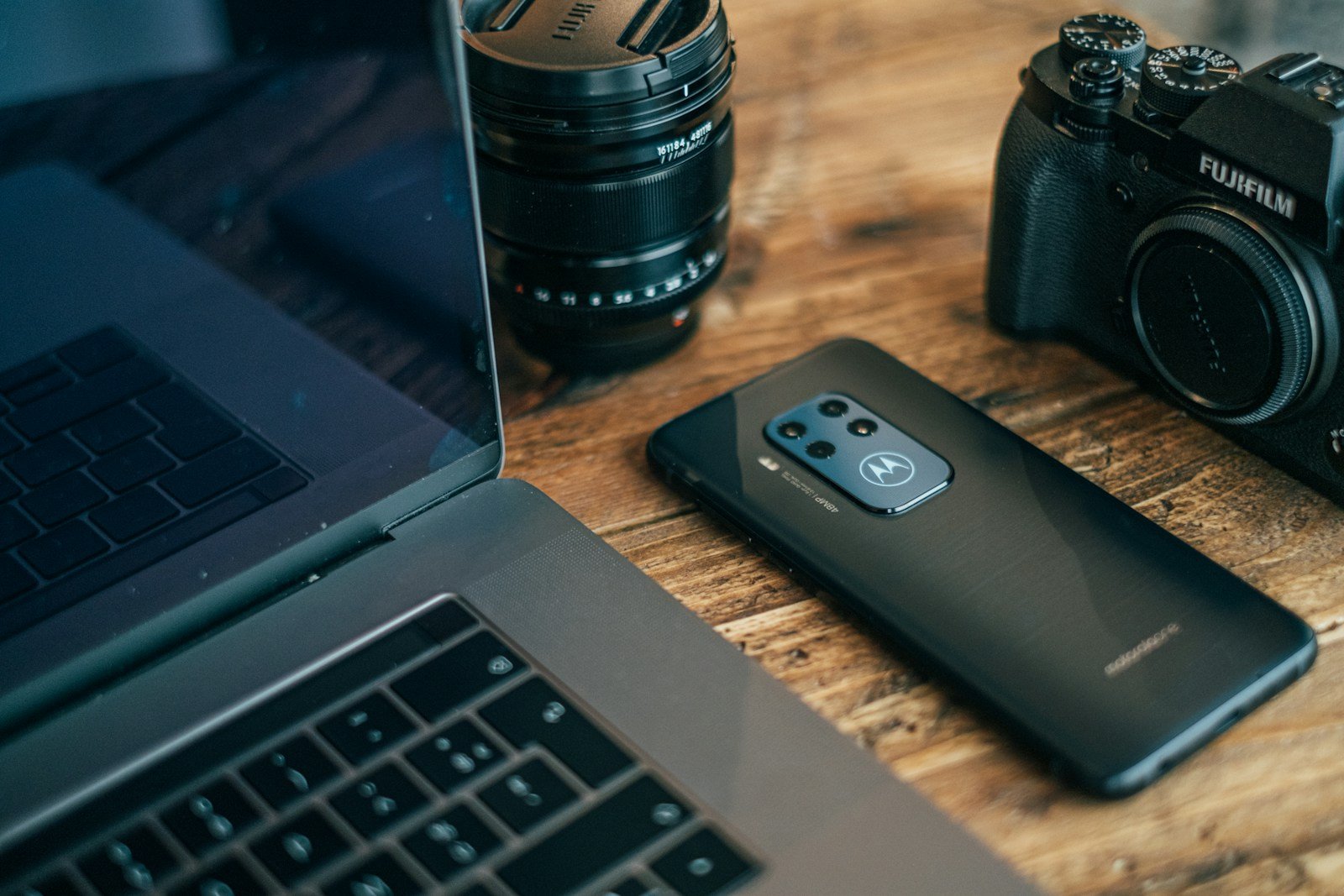 ᐅ ¡Este Cargador Motorola Original Carga hasta 3 VECES MÁS RÁPIDO que Otros! 4 cargador motorola original